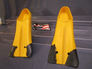 lot 222 image: Flipper, Folding Knife