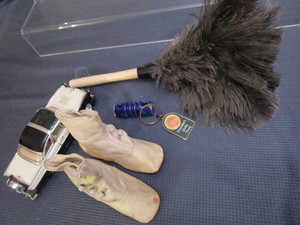 lot 228 image: Feather Duster, Car, Booties