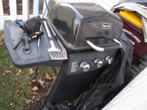lot 234 image: Dyna Glo Grill