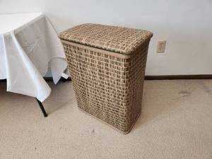 lot 63 image: Vintage Woven Laundry Hamper