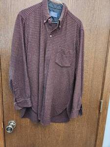 lot 71 image: Vintage Pendleton Wool Button Down Shirt XL