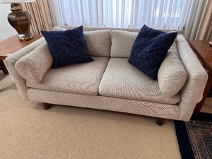 lot 8 image: Vintage Mid-Century Modern Loveseat Couch