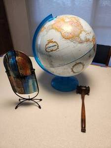lot 324 image: Desk Globe, Gavel and Art