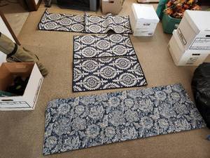 lot 369 image: Four Small Area Rugs and Kitchen Mats