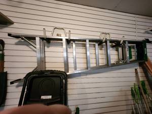 lot 468 image: Folding Ladder Aluminum