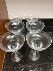 lot 196 image: Set of 6 Glass Margarita Glasses