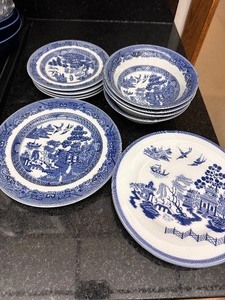 lot 231 image: Variety of Blue Johnson Bros Churchill Willow Salad Bowls, Bread Plates, Salad Plates