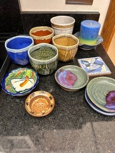 lot 263 image: Lot of Pottery Teacups, SpoonTeabag holders, Cups
