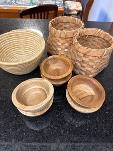 lot 272 image: Lot of Wood Small Bowls (6) and Two Woven Baskets