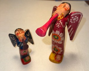 lot 306 image: Floral Folk Art Angels made in Guatemala