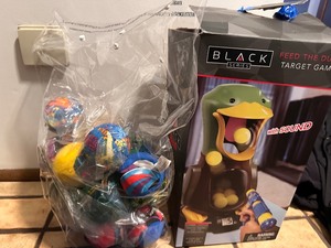 lot 494 image: Bag of Soft Balls and Target Game Toy