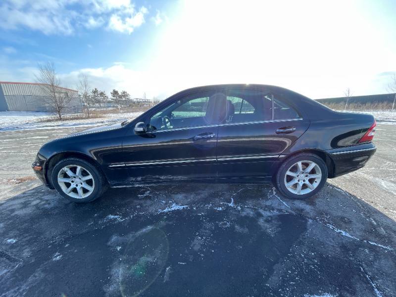 lot 14 image: 2007 Mercedes-Benz C-Class C 280 Luxury 4Matic - AWD