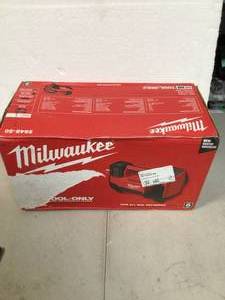 Milwaukee M18 18-Volt Lithium-Ion Cordless Electric Portable Inflator (Tool-Only)  Customer Returns See Pictures
