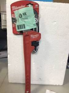 Milwaukee 18 in. Steel Pipe Wrench Customer Returns See Pictures