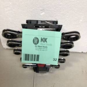 Metric Ratcheting Wrench Set (5-Piece) by Apollo  Customer Returns See Pictures