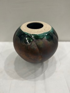 lot 27 image: BEAUTIFUL Large Signed Raku Pot