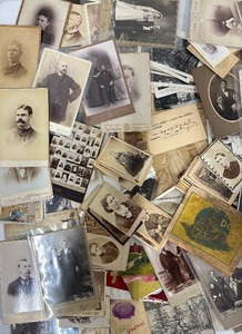 lot 52 image: Antique Photo & Paper Lot #3
