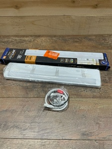 lot 15 image: ULTRA PROGRADE ProLink Hardwired 18 in. LED White Under Cabinet Light, Linkable, 3 Color Temperature Options - BRAND NEW - RETAIL PRICE $73.97