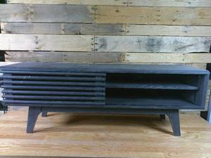 lot 4 image: Modway Render 48 TV Stand-Charcoal-Some Damage