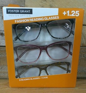 lot 82 image: Design Optics by Foster Grant Dax Plastic Rectangle Reading Glasses, 3-pack  1.25 Power