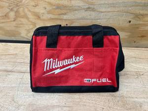lot 55 image: MILWAUKEE Fuel Tool Bag