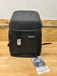 lot 42 image: CLEVERMADE ECO Pacifica Backpack Cooler