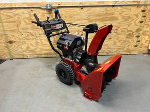 lot 10A image: TORO 24 in. (61 cm) Power Max e24 60V Two-Stage Snow Blower- Tool Only