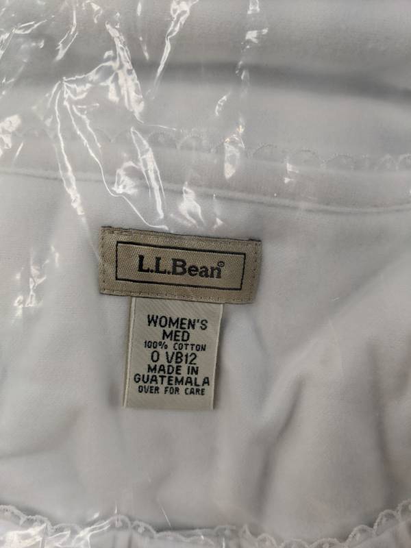 lot 63A image: NEW Womens L.L. Bean White Blouse, Size Medium N