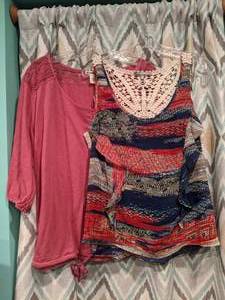 lot 484 image: New Ruff Hewn and NY Collection Top and Tank Size Medium P
