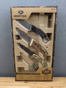lot 33A image: Brand New Mossy Oak 4 Pack Variety Fixed Blade Knife Set N