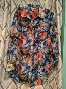 lot 402 image: Christopher & Banks New Womens Blouse Size Medium P