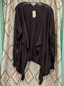 lot 405 image: New Christopher & Banks Open Front Black Top Womens Size XL P