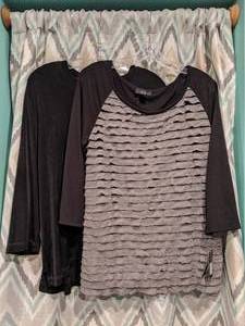 lot 410 image: New AGB Ruffled Front Top Ruby Red V-Neck Top Black White Womens Size Large P