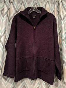 lot 412 image: Cally Brand Dark Purple Sweater Womens Size Medium P
