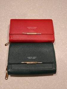 lot 415 image: New ClutchPurses Green Red P