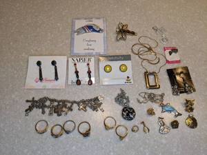 lot 419 image: Necklaces Earrings Rings Bracelets Charms Pins P