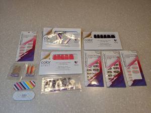lot 422 image: New Color Street and Sassy Chic Nail Polish Strips P