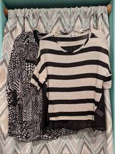 lot 430 image: elementz blouse and Moa Moa Top Balck and White Womens Size Medium P