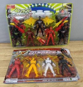 lot 93A image: New Sundae Toys Alien Spider 5 Action Figure with Accessories Set and J.I. Force 4 Ninja Action Figure with Accessories Set K