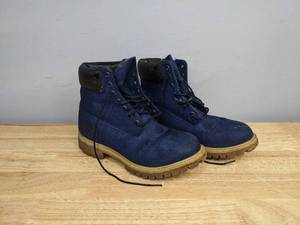 lot 91 image: Timberland Mens Size 7.5 Navy Waterproof Boots K