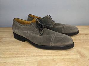 lot 137 image: Mens Dress Shoes Size 13 K