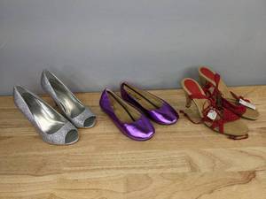 lot 147C image: (3) Pairs of Womens Size 6.5 Dress Shoes - High Heels and Flats K