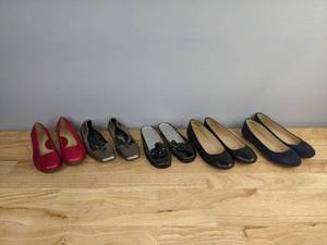 lot 143A image: (5) Pairs of Womens Size 8 Dress Flats K
