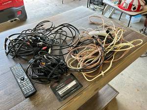 lot 25 image: Misc. Lot of Audio & Speaker Wires