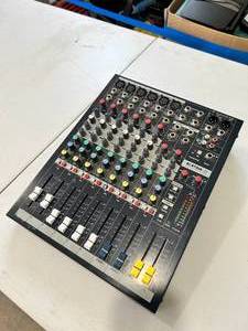 lot 37 image: Soundcraft EPM6 8-channel Analog Mixer