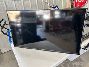 lot 45 image: VIZIO D-Series 40 Class D40f-G9 Smart TV