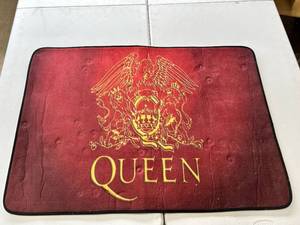 lot 97 image: 44 x 32 Queen Soft Plush Indoor Mat