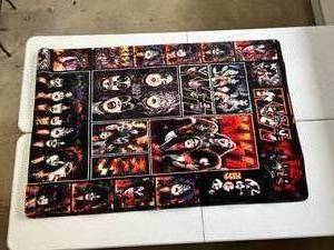 lot 98 image: 47 x 72 KISS Collage Soft Plush Indoor Mat