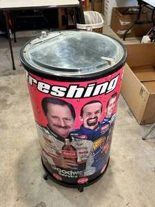 lot 111 image: 2002 Official NASCAR Season Rolling Drink Cooler - 35 t x 19 across