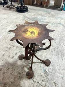 Metal Art Stand
